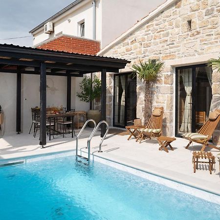 Blacksmith'S House - Rental House With Heated Pool Posedarje Exterior foto