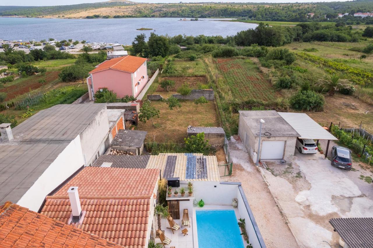 Blacksmith'S House - Rental House With Heated Pool Posedarje Exterior foto